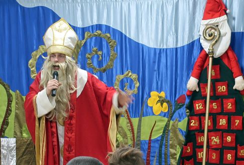 performance-on-the-occassion-of-st-nicholas-day-at-the-clinic-of-neurology-of-developmental-age